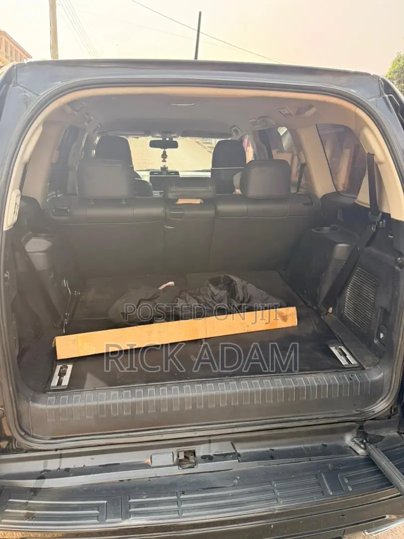 Toyota Land Cruiser Prado 2.8 D-4D 2016 Black