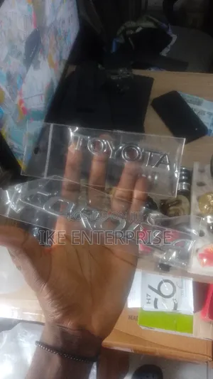 Toyota Corolla Emblem/Logo/Writing