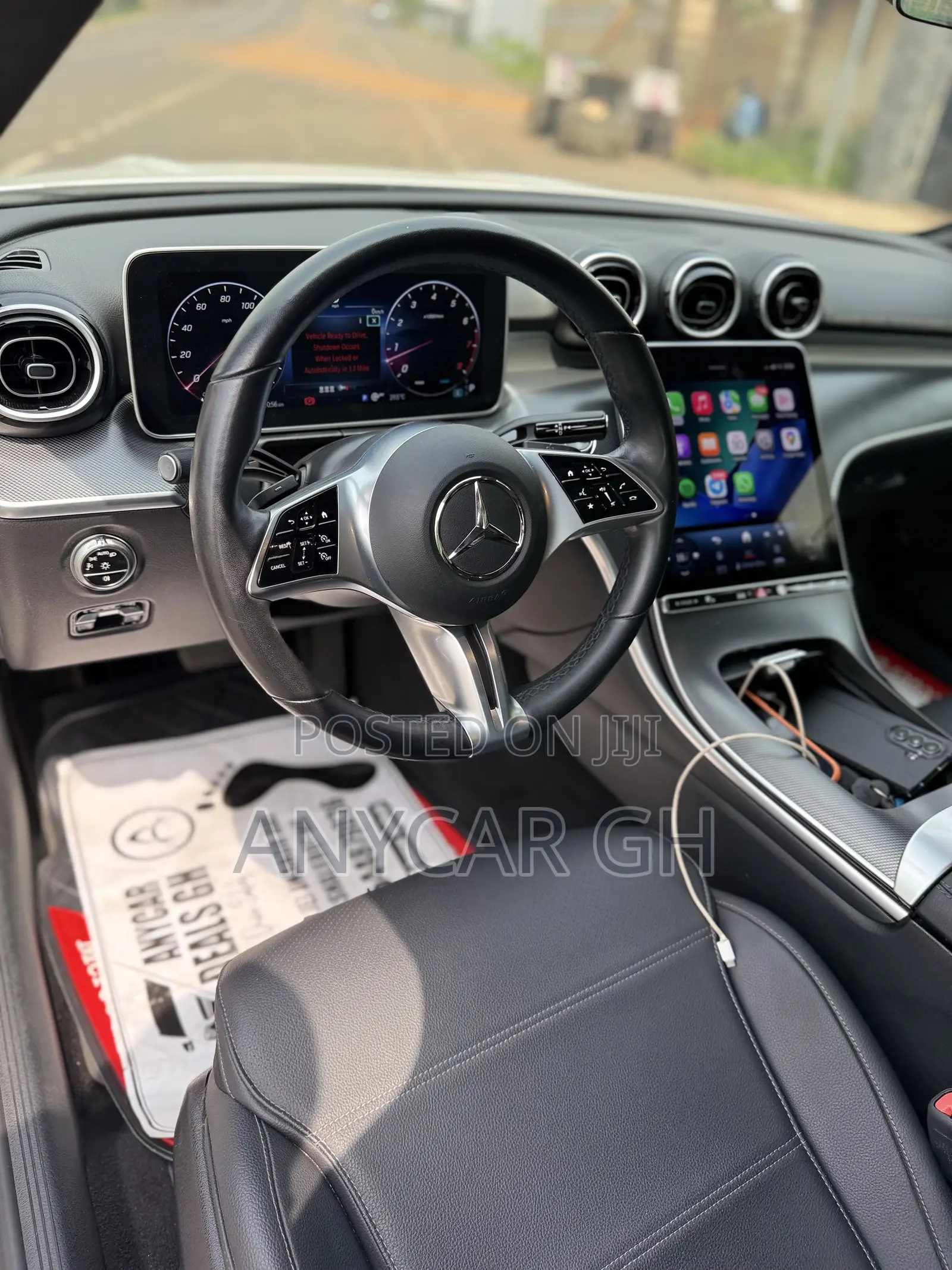 Mercedes-Benz C300 2024 White