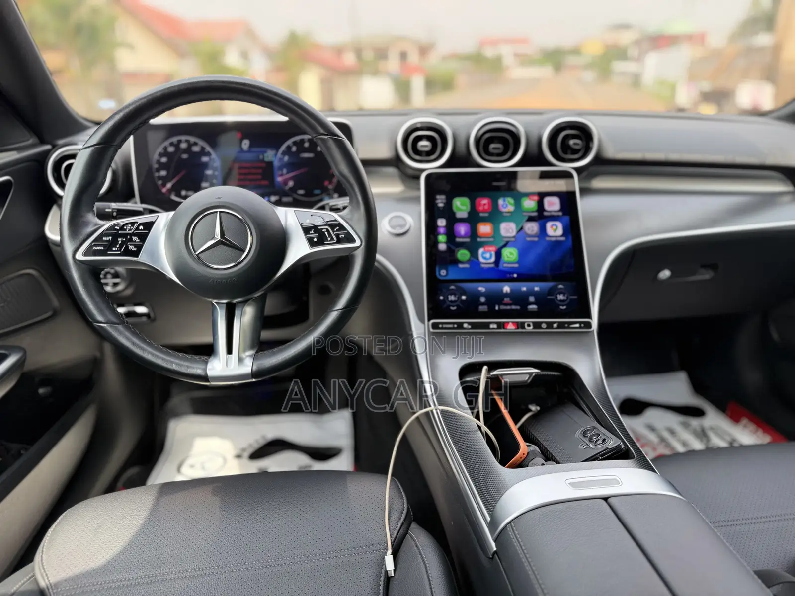 Mercedes-Benz C300 2024 White