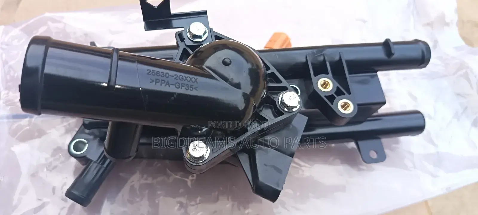 Hyundai Santafe Themostat Housing