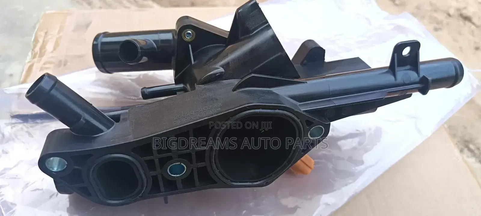Hyundai Santafe Themostat Housing