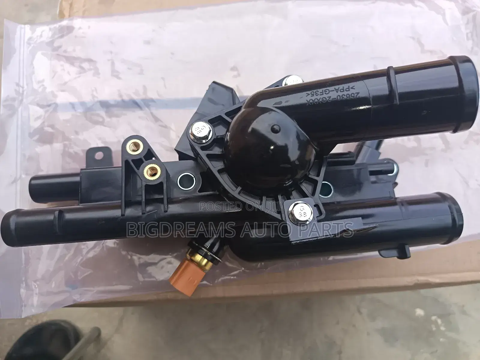 Hyundai Santafe Themostat Housing