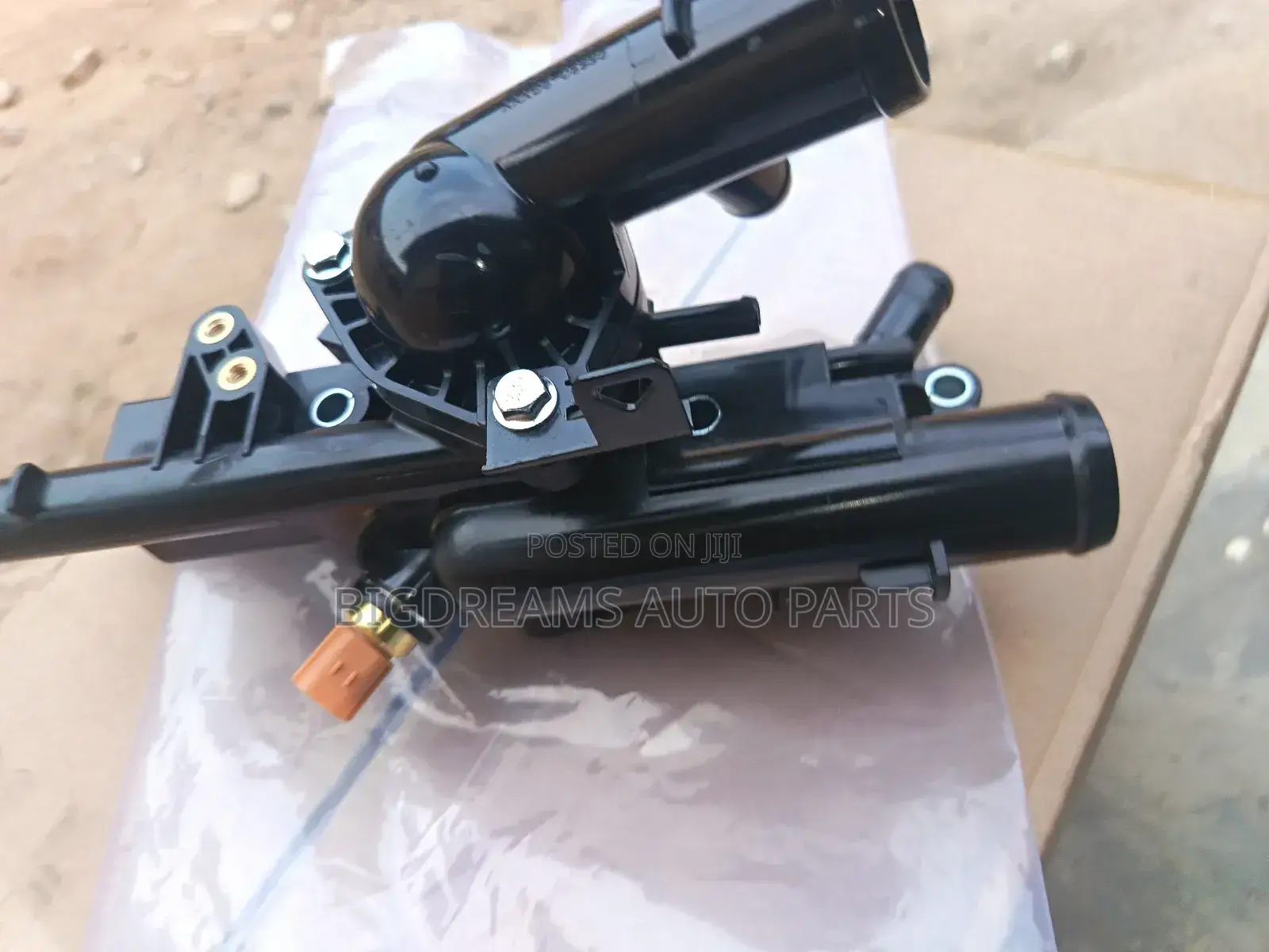 Hyundai Santafe Themostat Housing