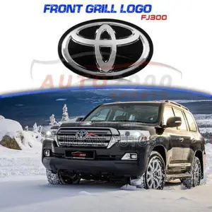 Land Cruiser Prado Front Logo Crown Glass Model