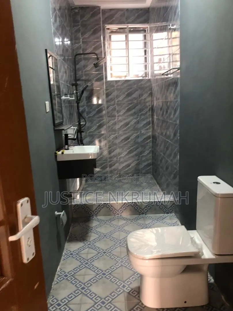 1bdrm Apartment in Mr Justice Estate, Bortiano for rent
