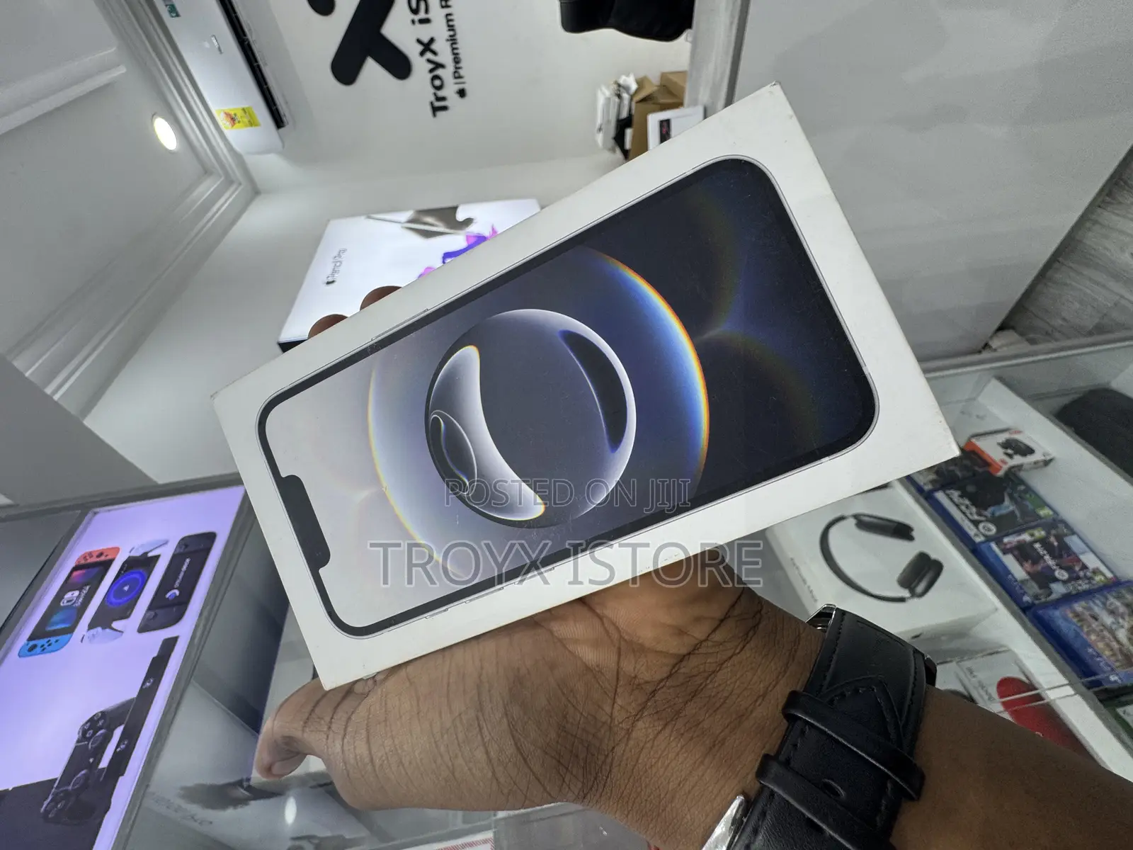 New Apple iPhone 16e 256 GB Silver