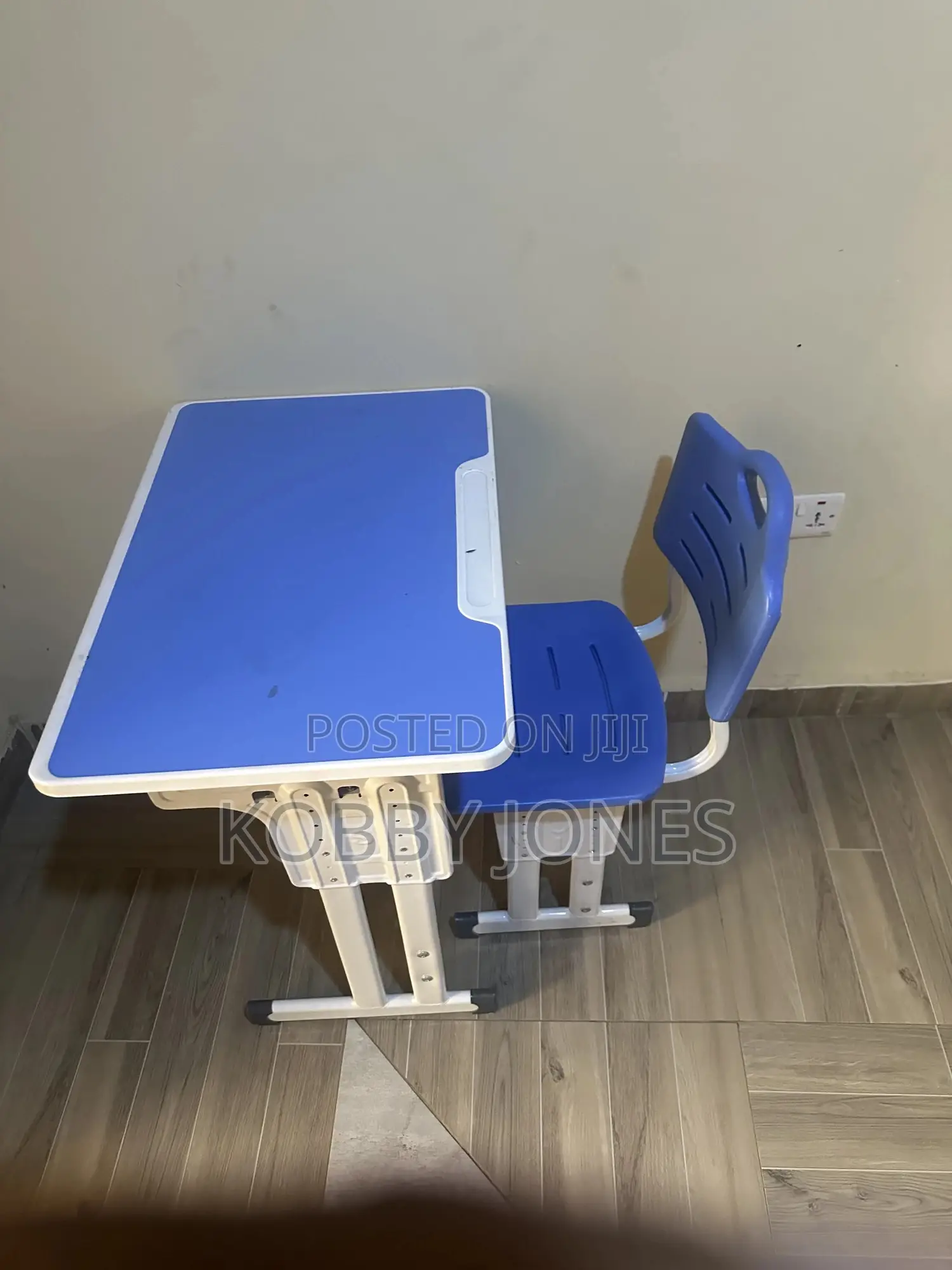 Student Table and Chair