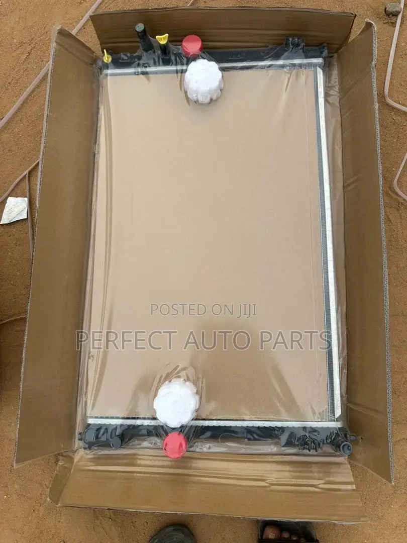 Rav 4 2019 2020 2021 2022 2023 2024 Hybrid Radiator / Water Tank
