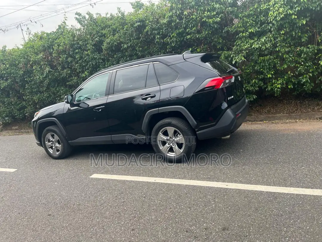Nissan Rogue 2024 Black