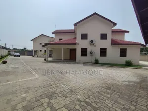 15bdrm Mansion in Roman Ridge for sale