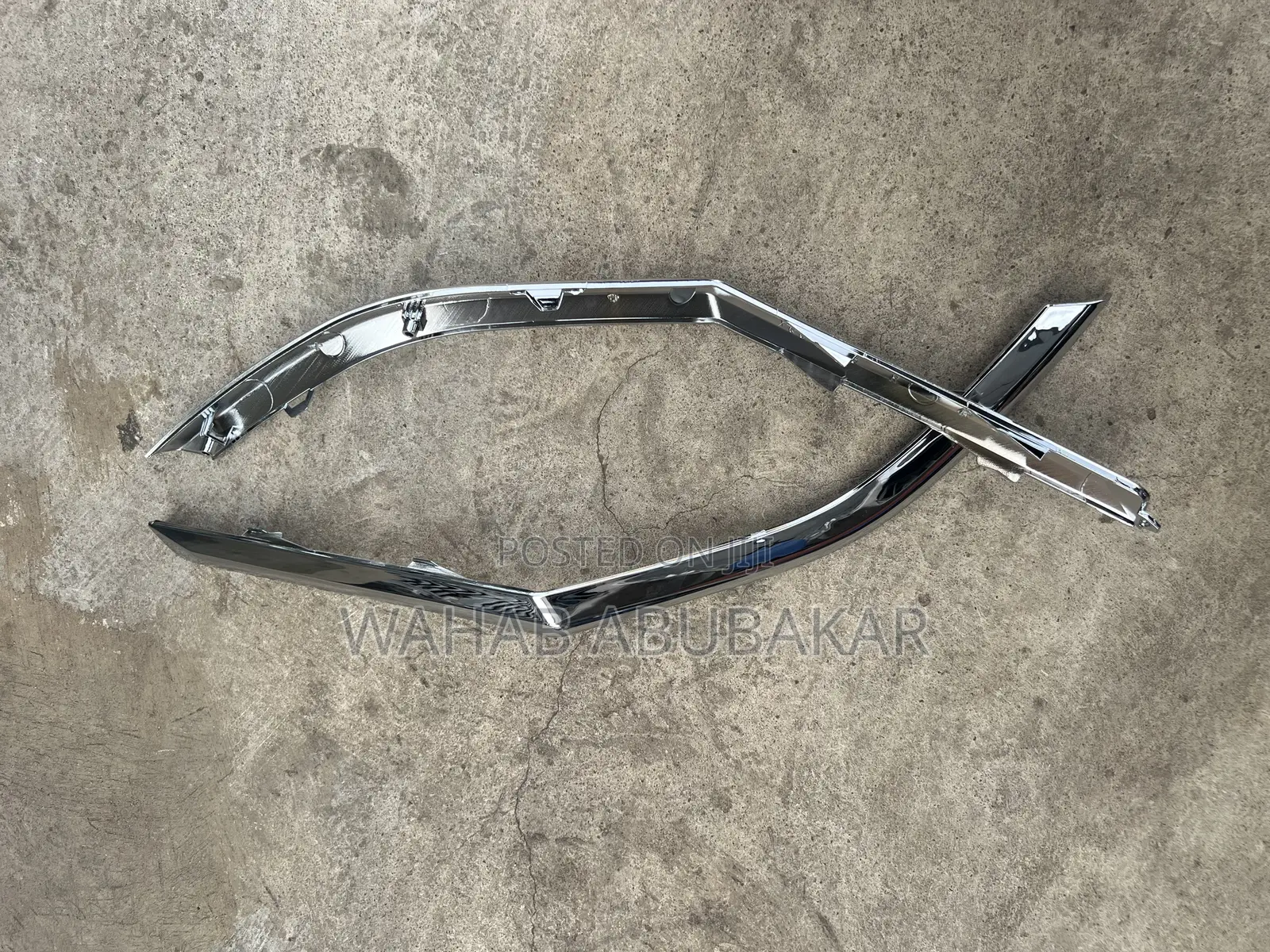 Hyundai Santa Fe 2019 Back/Rear Bumper Chrome Pair