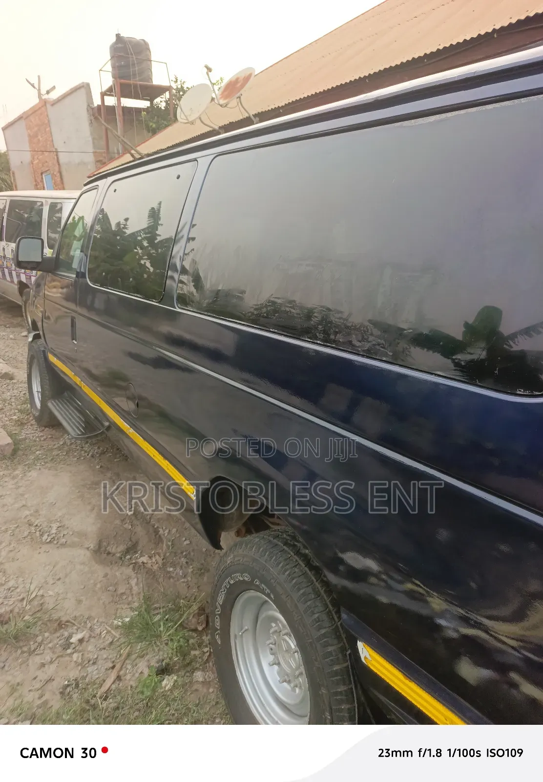 Ford E350 2010 Blue