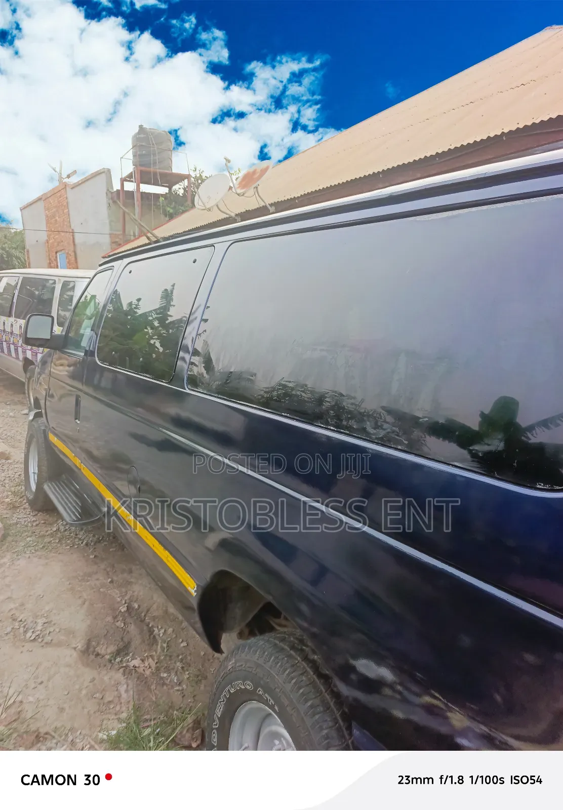 Ford E350 2010 Blue