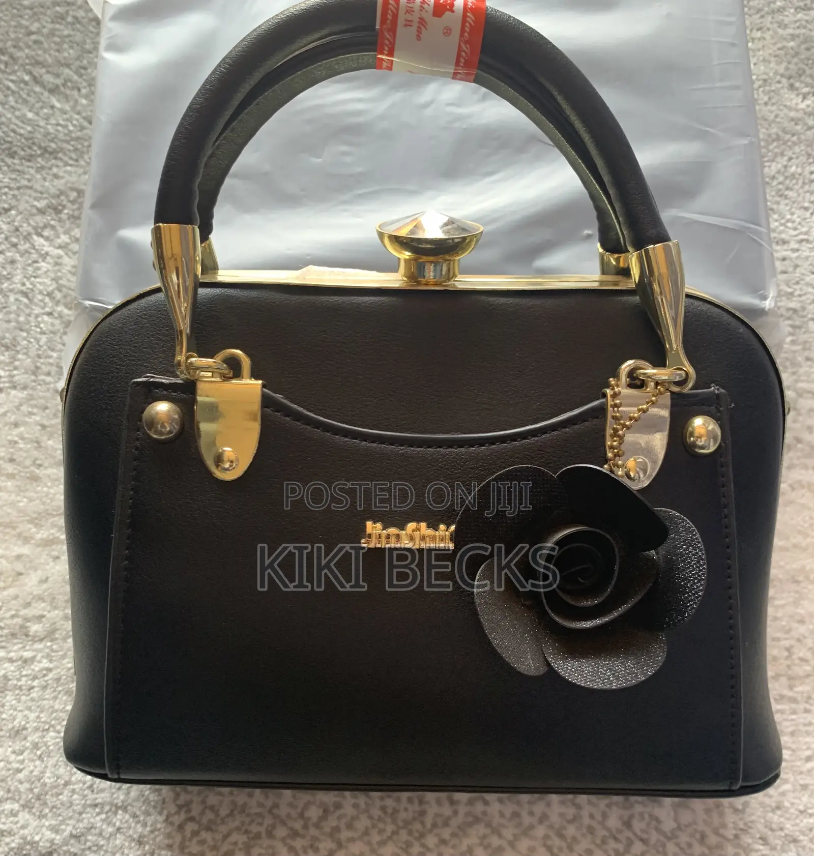 Faahionable Bags for Ladies