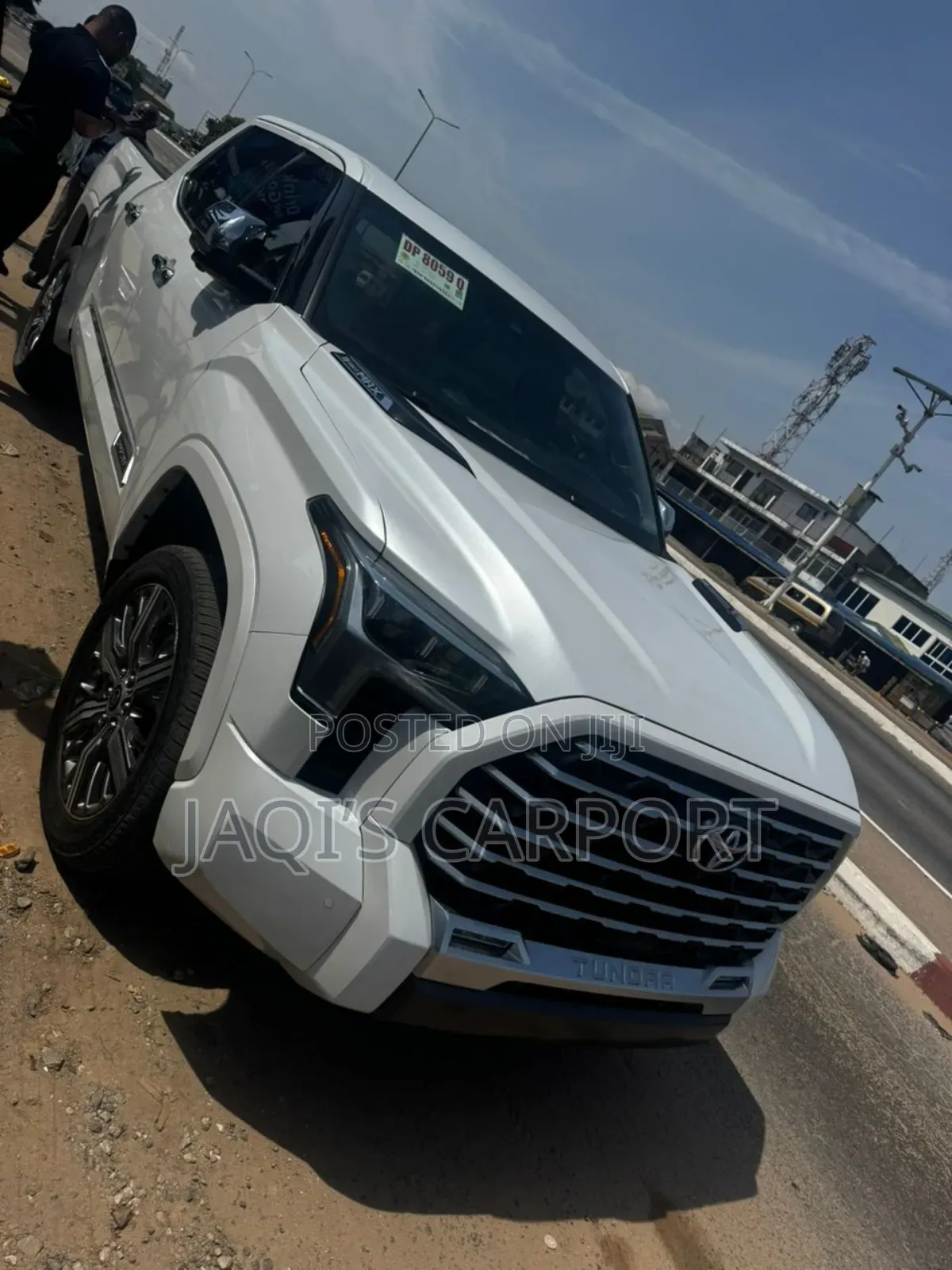 Toyota Tundra 2023 White
