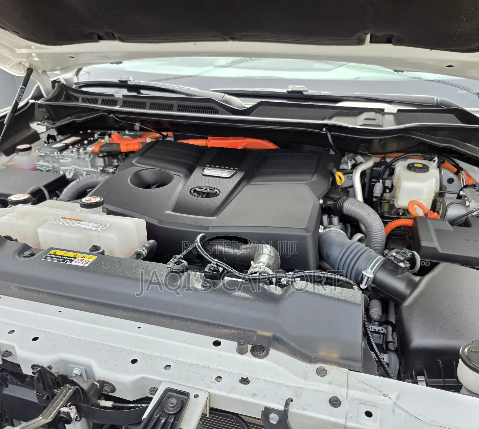 Toyota Tundra 2023 White