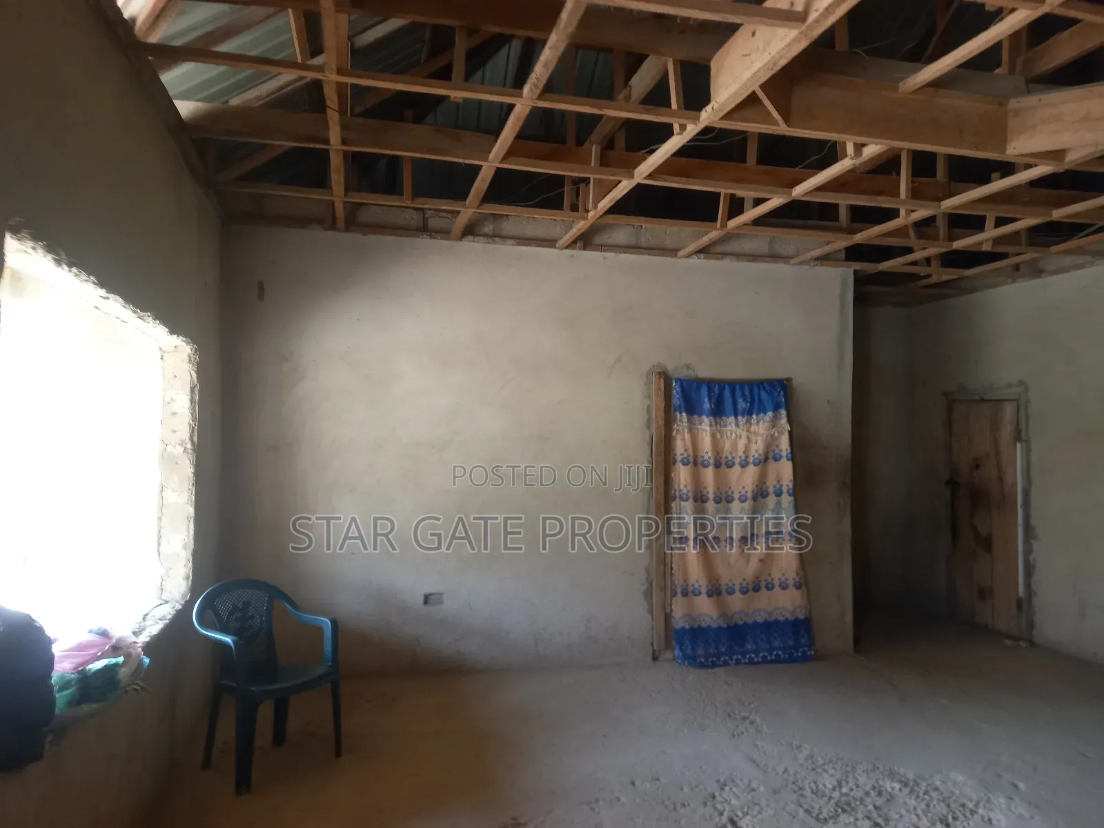 6bdrm House in Duase New Site, Kumasi Metropolitan for sale