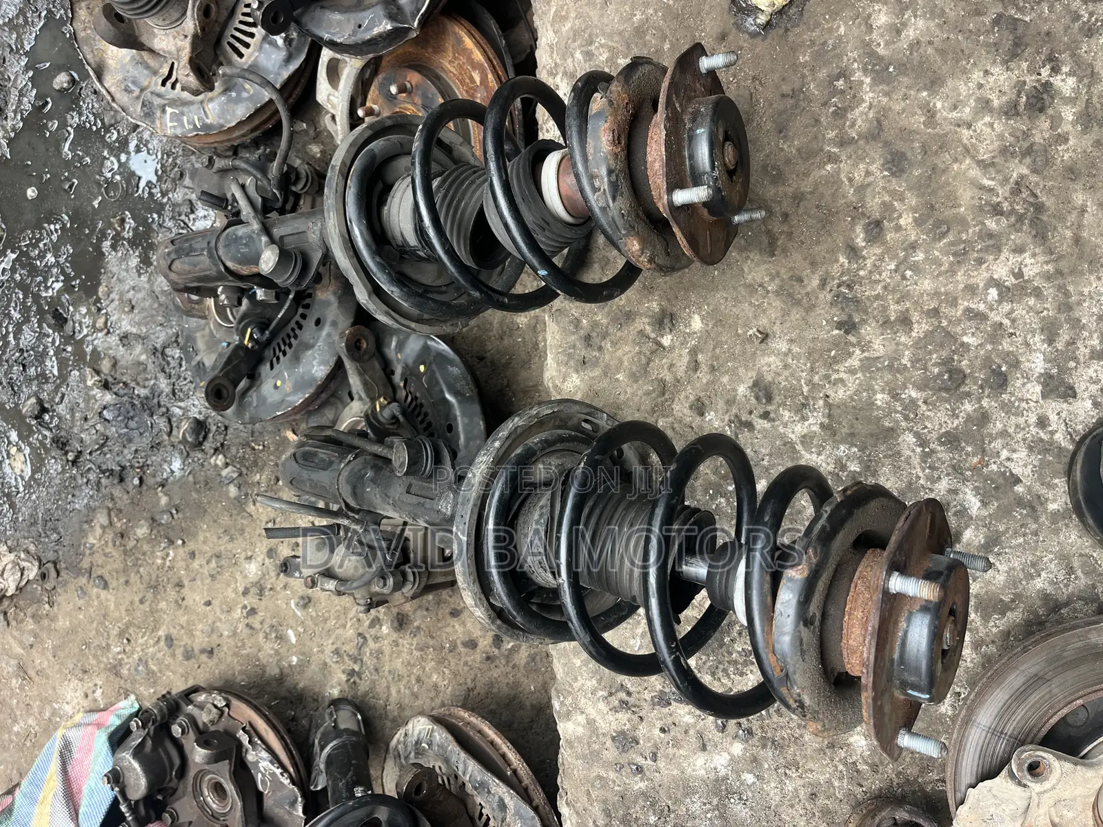Toyota Highlander 2008 Front Shocks Pair Complete Available