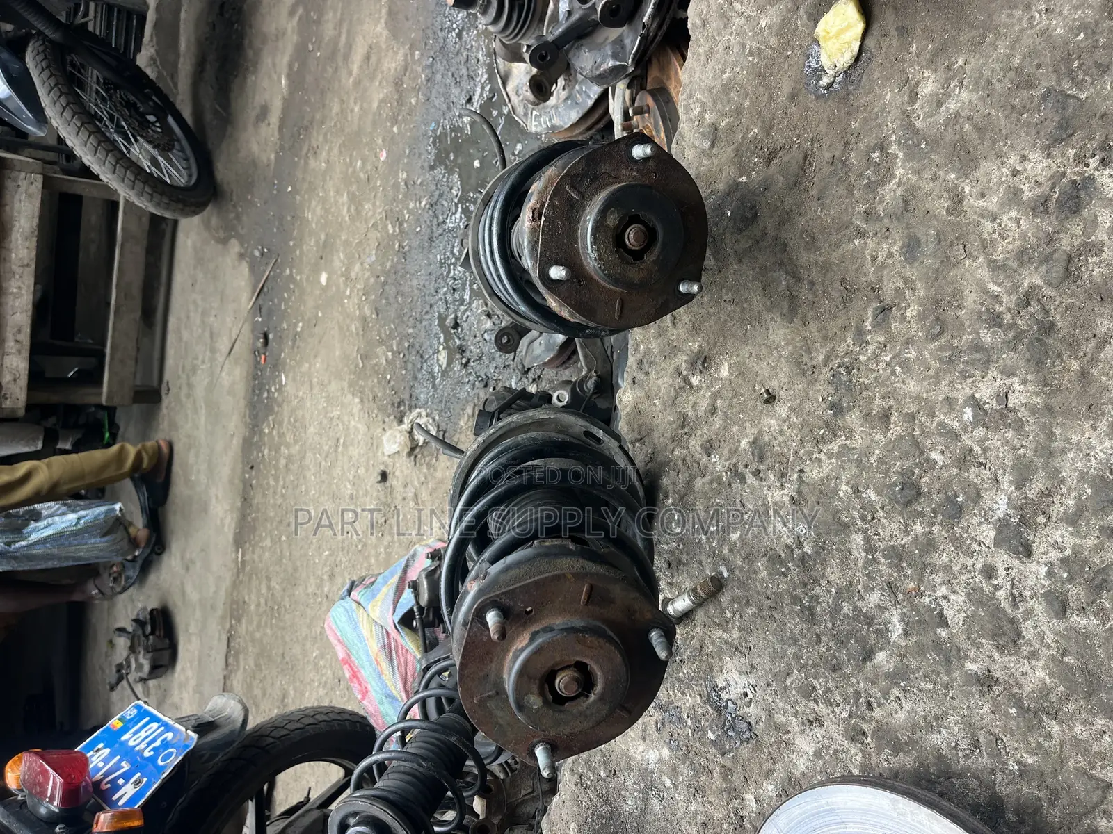 Toyota Highlander 2008 Front Shocks Pair Complete Available