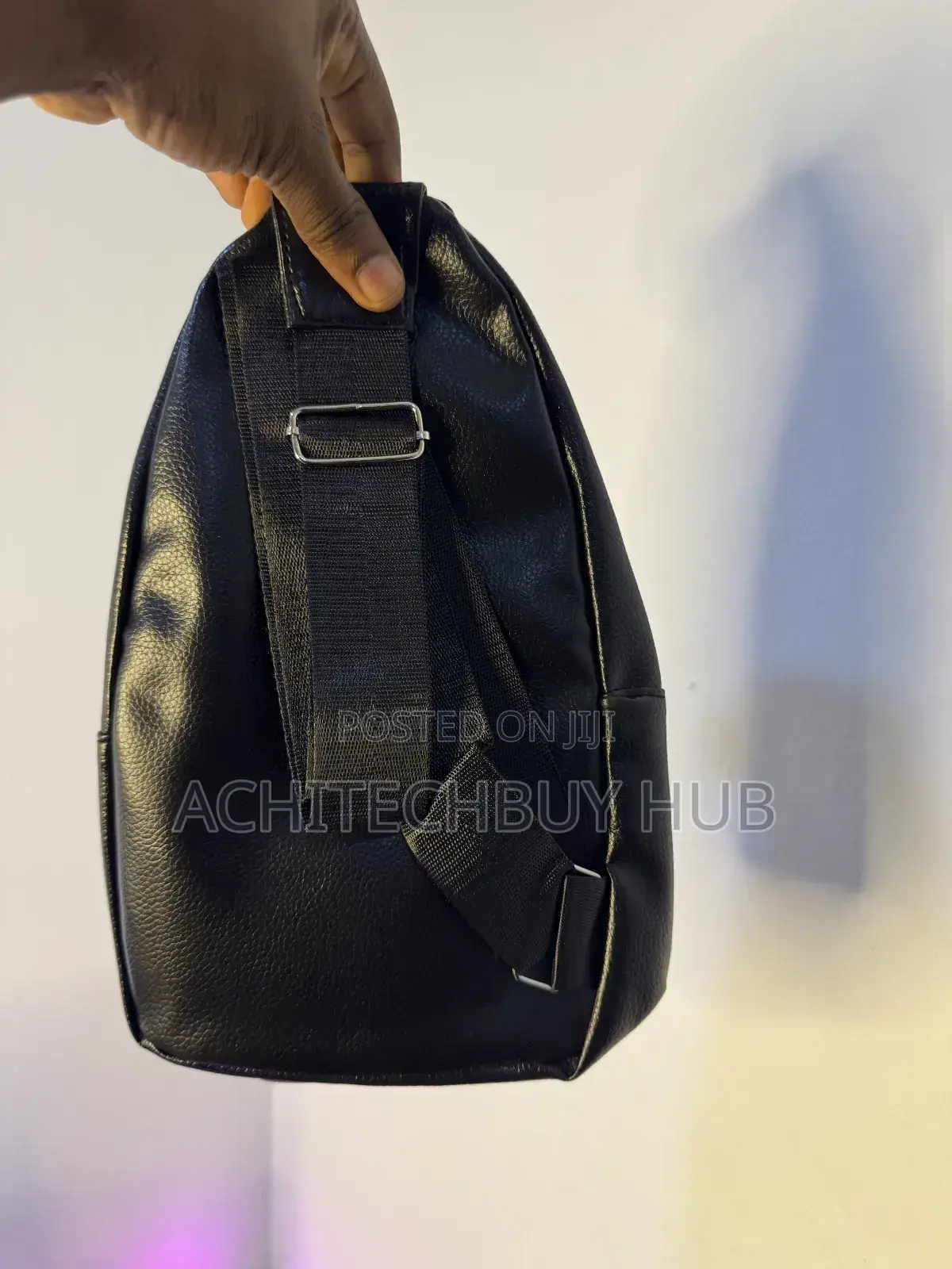 Crocodile Leather Sling Bag For Men – One Shoulder Crossbody