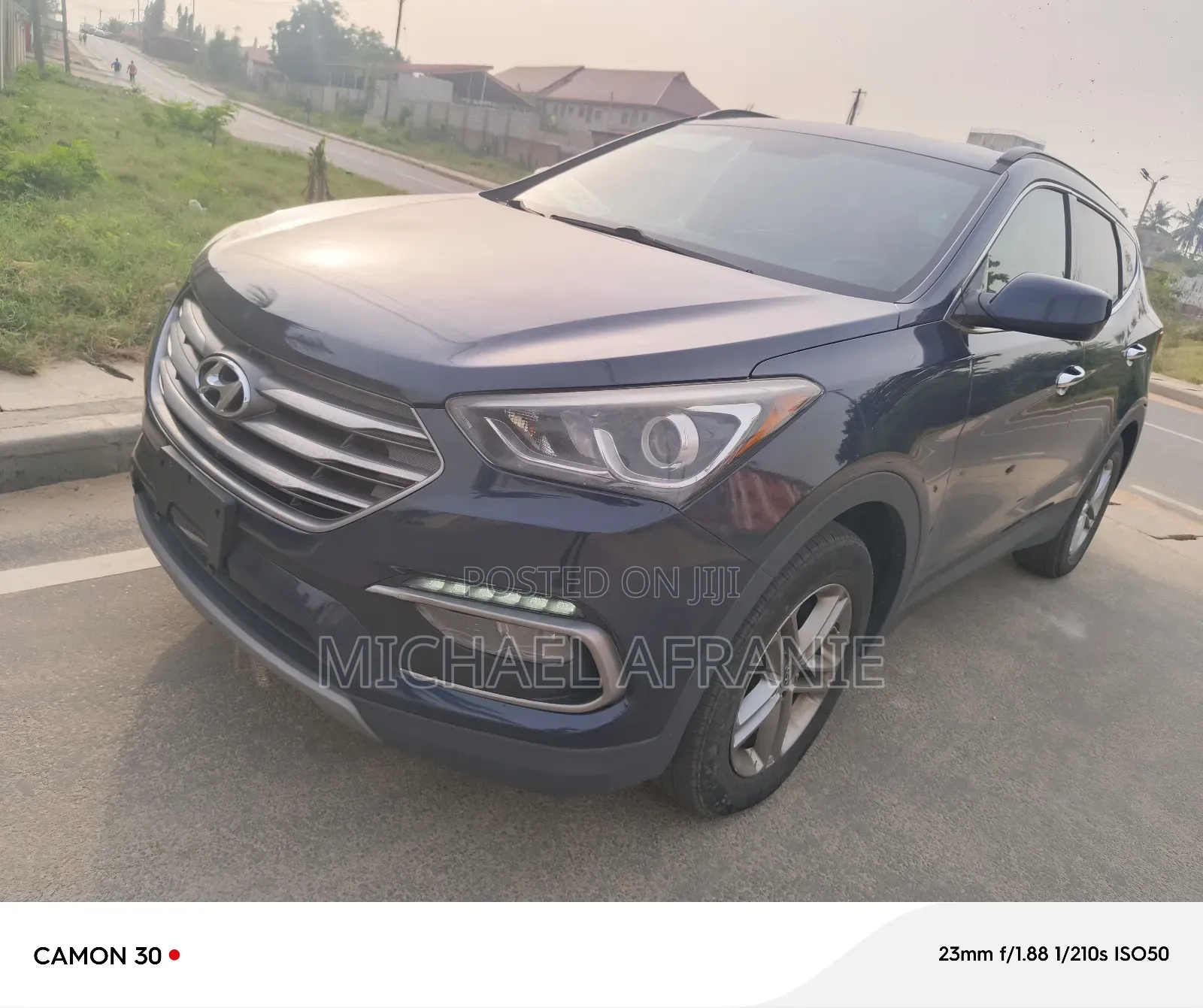Hyundai Santa Fe SE AWD 2017 Blue