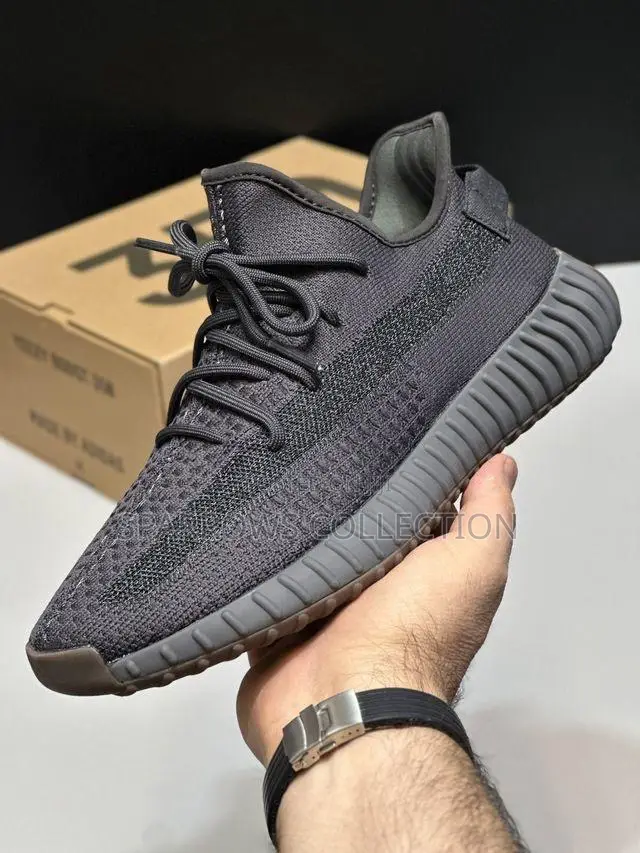 Adidas Yeezy Boost 350 All Black