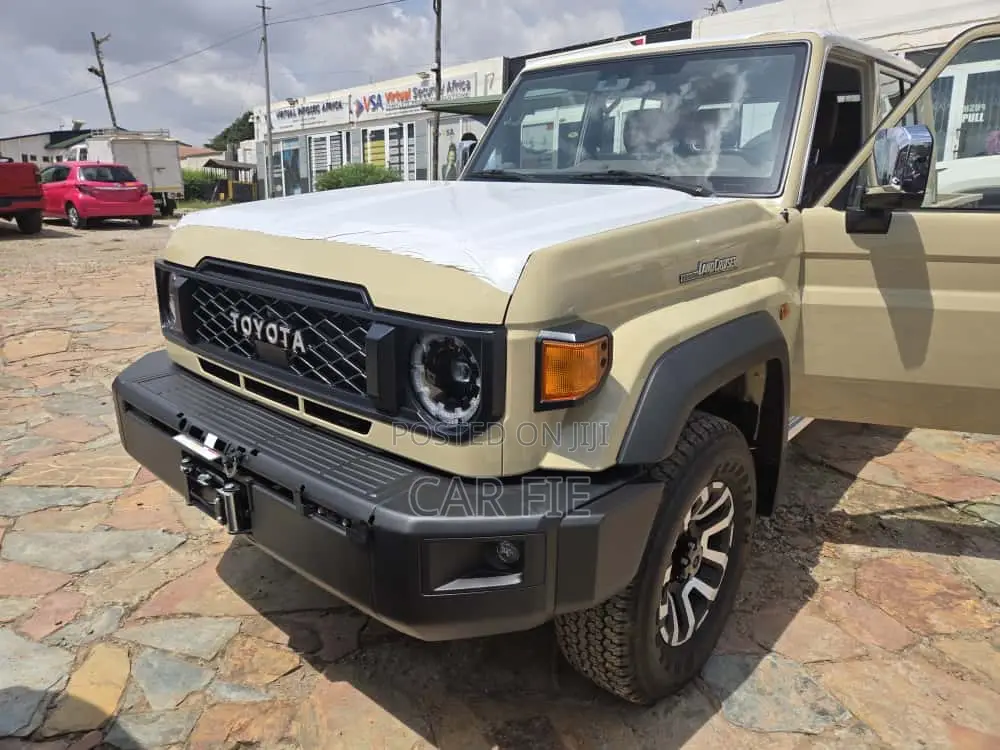 New Toyota Land Cruiser LC300 2025 Beige