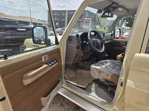 New Toyota Land Cruiser LC300 2025 Beige