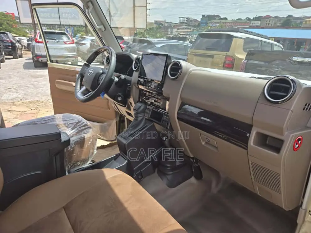 New Toyota Land Cruiser LC300 2025 Beige