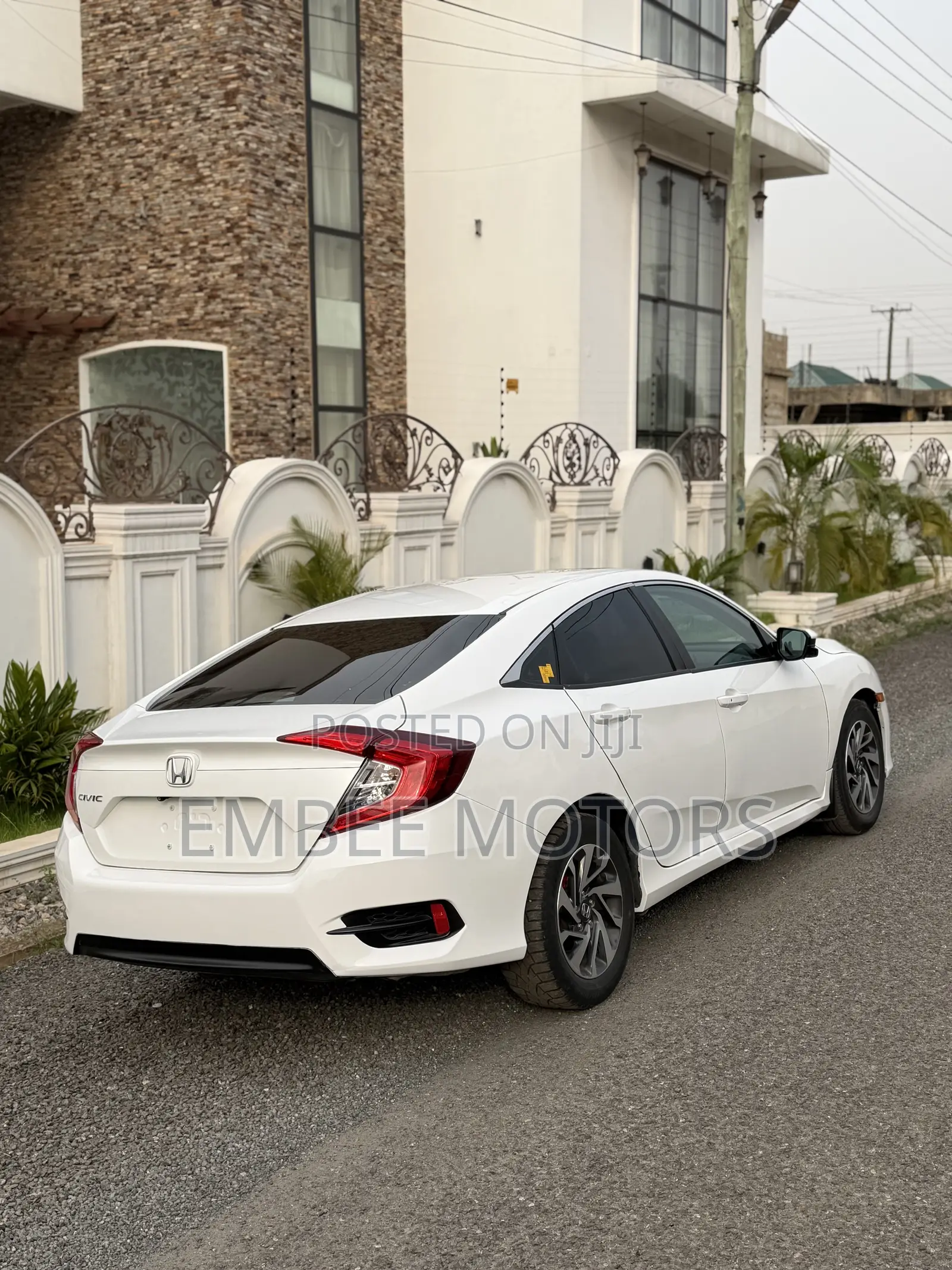 Honda Civic EX Sedan 2018 White