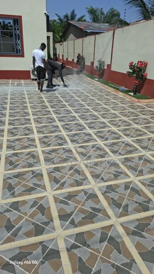 Expert in Swimming Pool Construction
