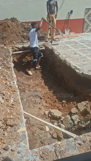 Expert in Swimming Pool Construction
