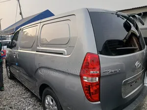 Hyundai Starex 2014 Grey