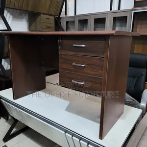 (216) Office Desk (120cm)