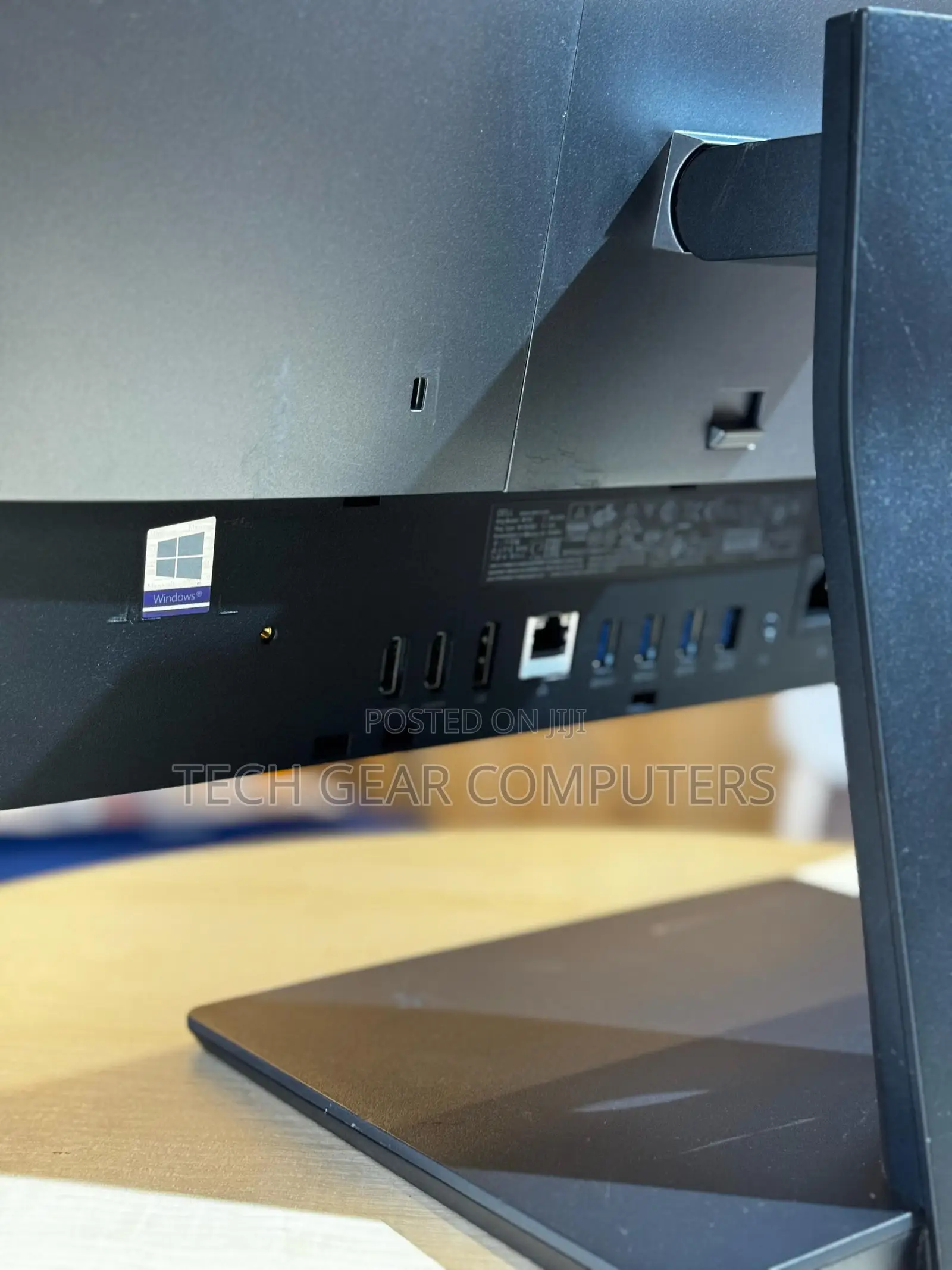 Dell OptiPlex 7000 7410 All-in-One 16GB Intel Core i7 SSD 256GB