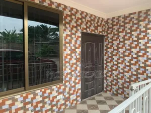 8bdrm Block of Flats in Sowutwuom for sale