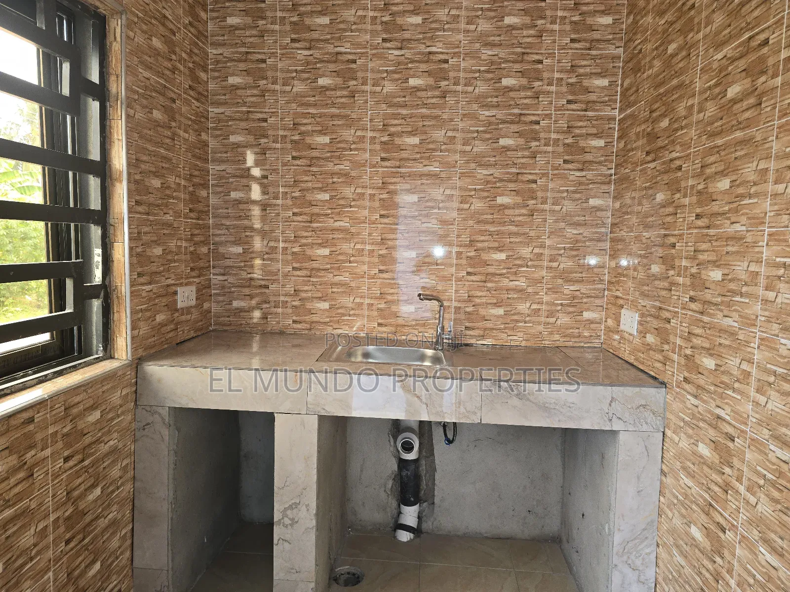 1bdrm Apartment in Tanoso, Kumasi Metropolitan for rent