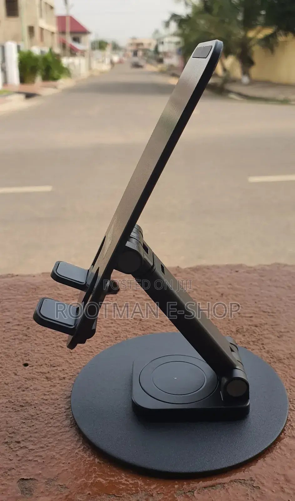 Oale Stable Phone Stand
