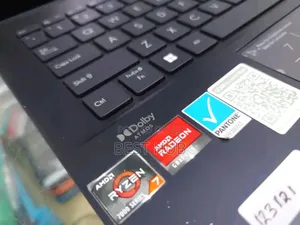 New Laptop Asus VivoBook 15 X505BA 16GB AMD Ryzen 7 SSD 1T