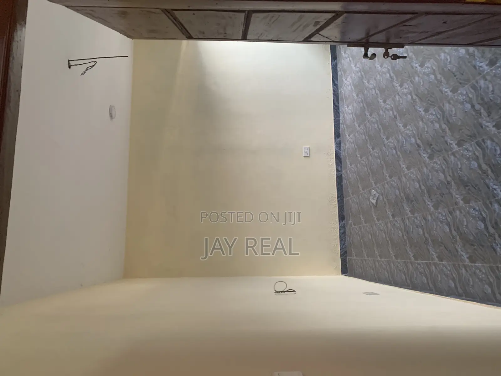 1bdrm Apartment in Jayreal Estate., Kasoa for rent