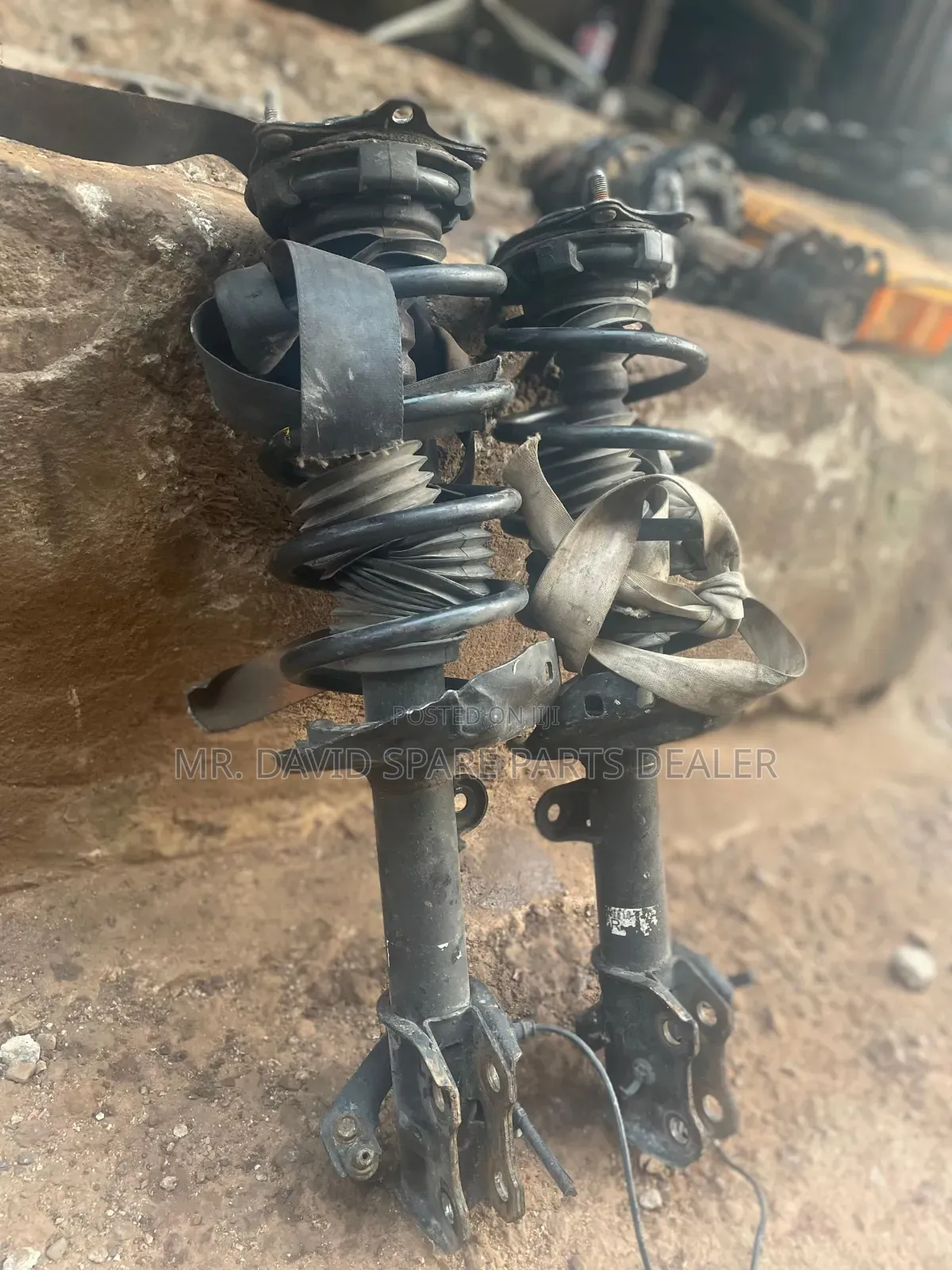 Honda Crv 2013,2014,2015,2016 Front Shocks Absorbers