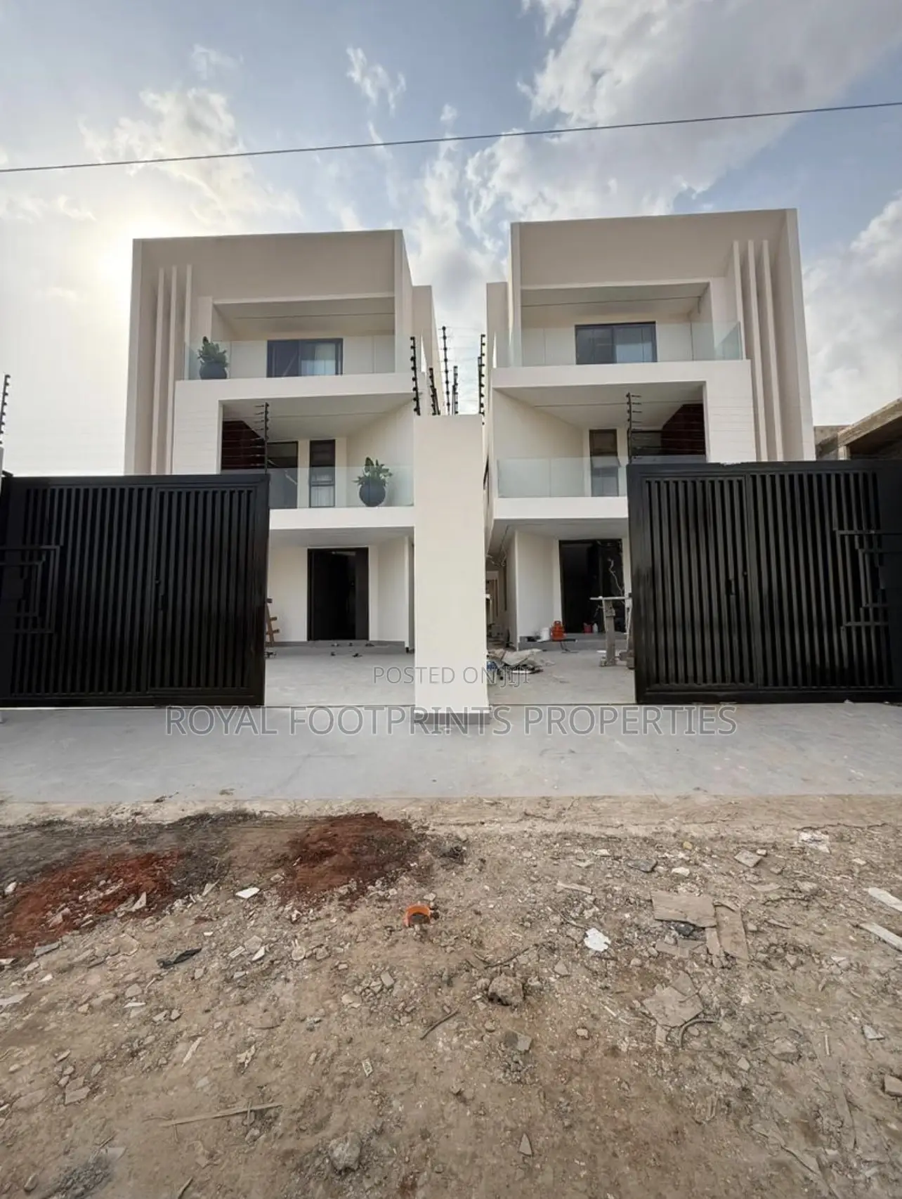 Furnished 4bdrm Mansion in Royal Footprints, East Legon for sale