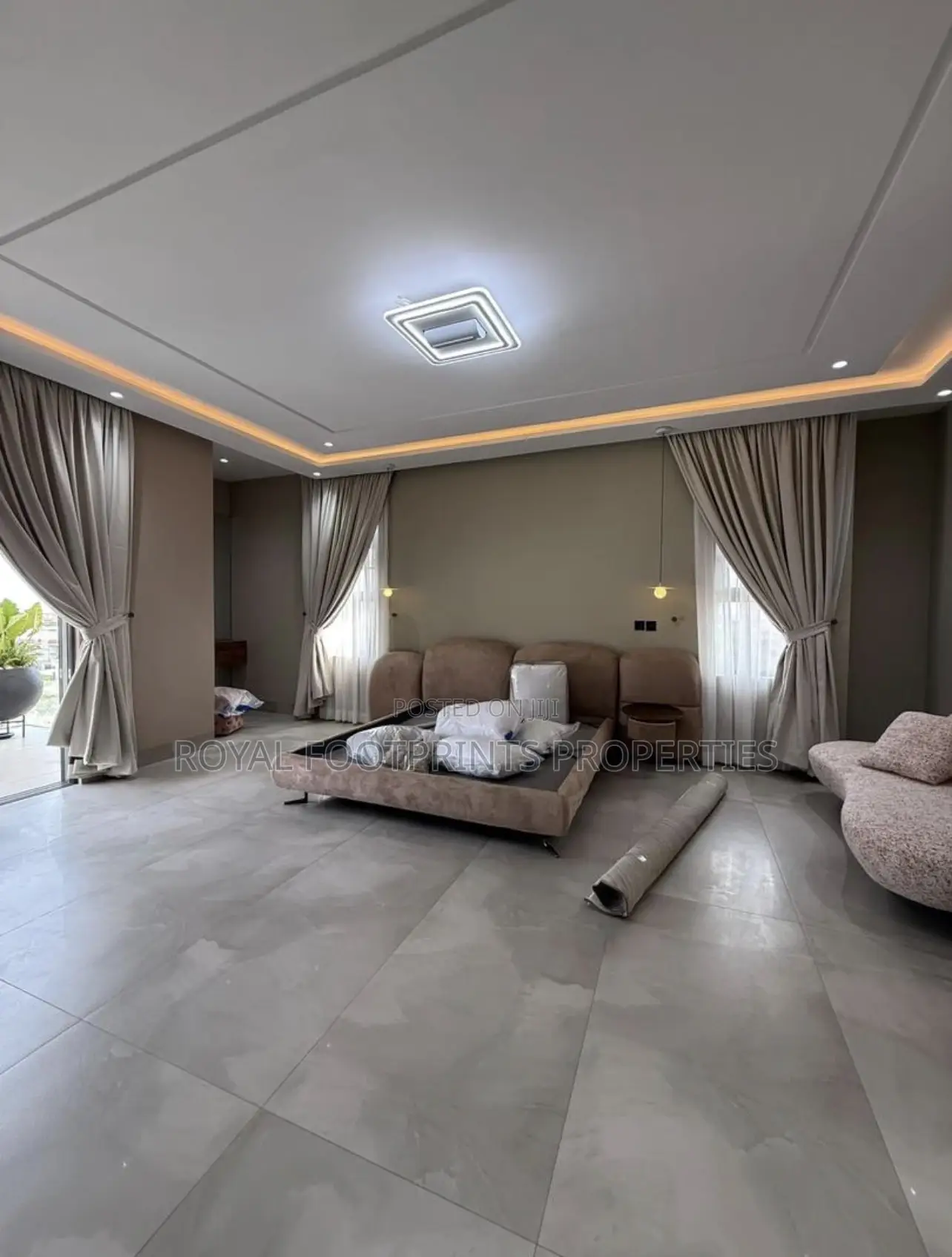 Furnished 4bdrm Mansion in Royal Footprints, East Legon for sale
