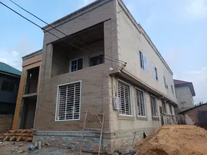 6bdrm House in Pokuase for sale