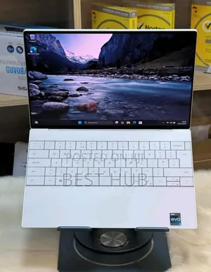 New Laptop Dell XPS 13 16GB Intel Core i7 SSD 512GB