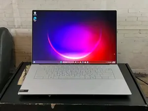 New Laptop Dell XPS 13 16GB Intel Core Ultra 7 SSD 512GB