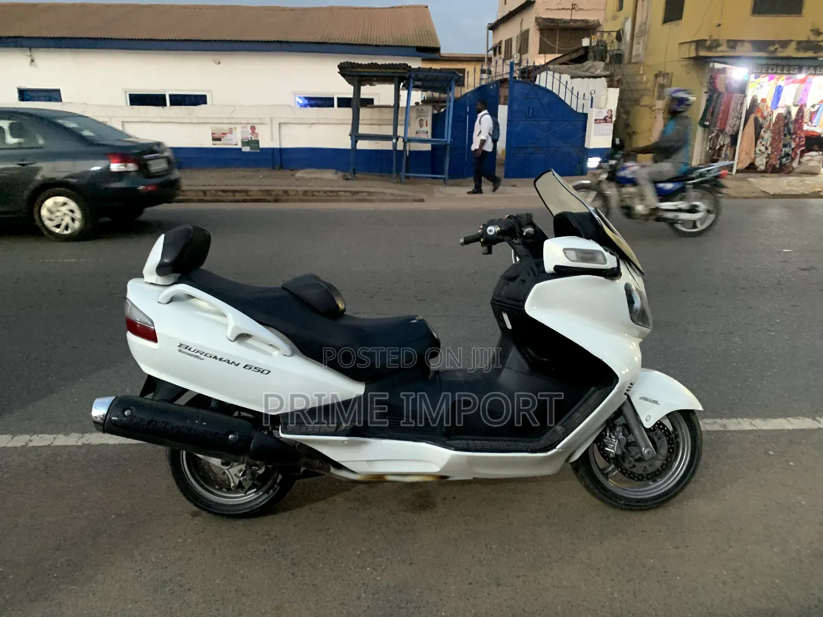 Suzuki Burgman 2021 White