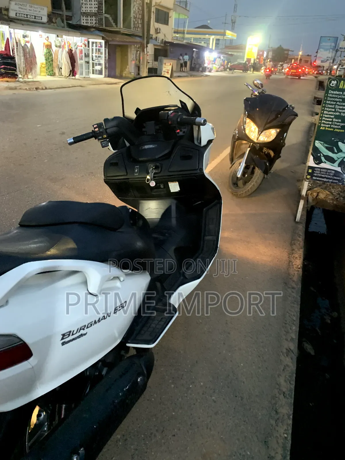 Suzuki Burgman 2021 White