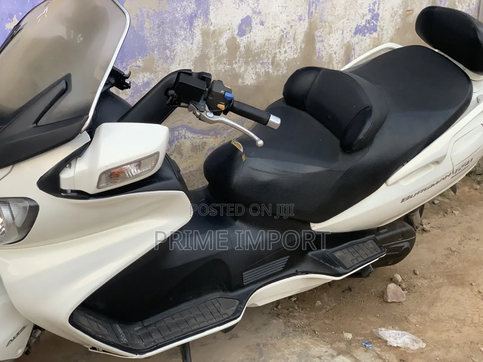 Suzuki Burgman 2021 White